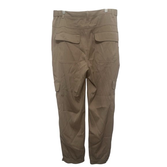 Max Studio Women's Soft Twill Cargo Jogger Pant Beige Tan Size Large NWT - Picture 2 of 11